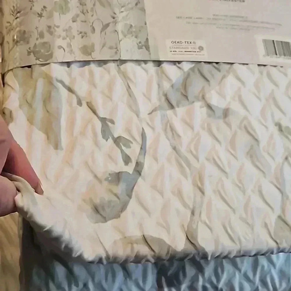 Cedar & Rose Shower Curtain - Picture 6 of 6